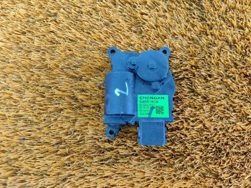 Моторчик заслонки печки