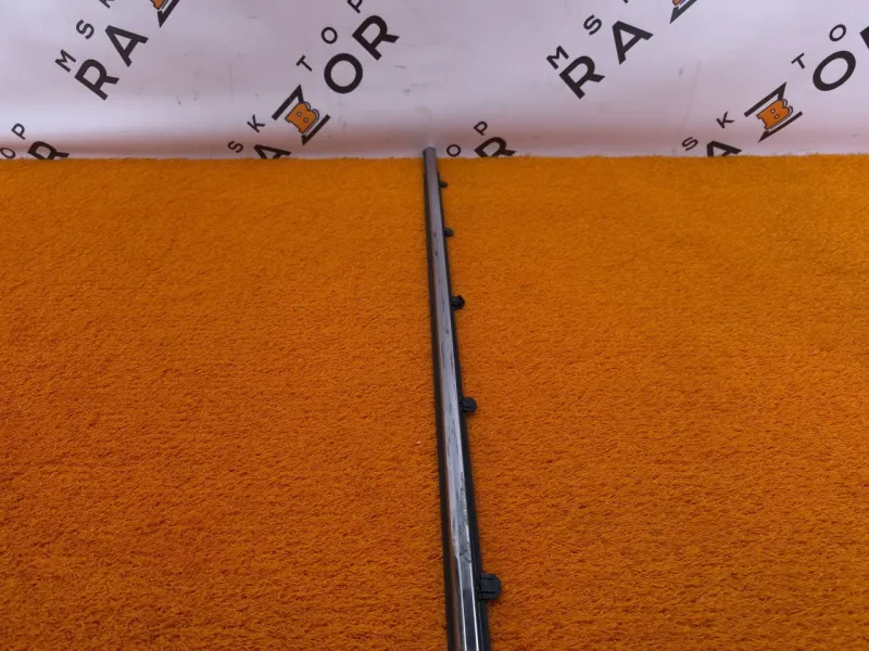 Молдинг стекла