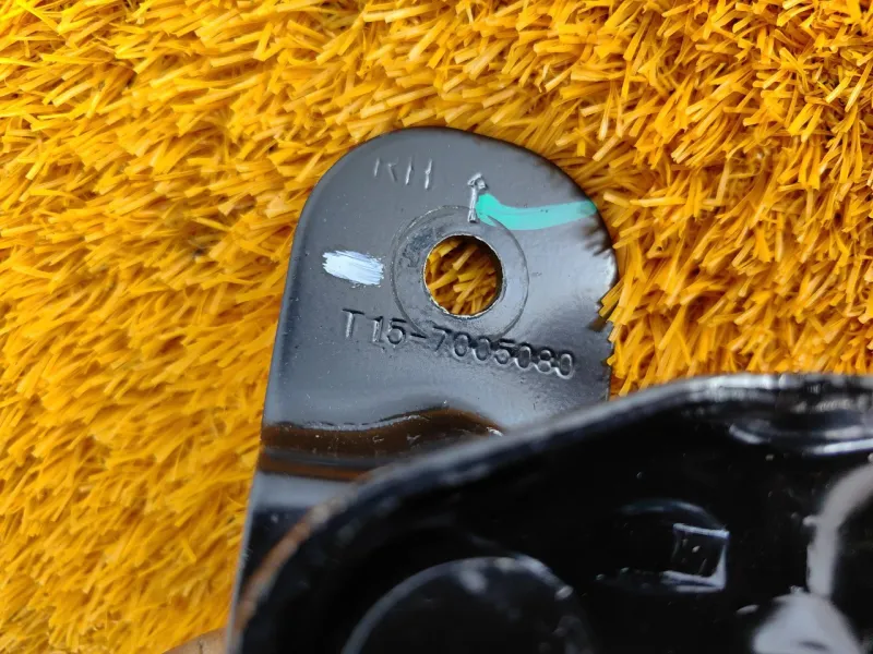 Крепление сиденья