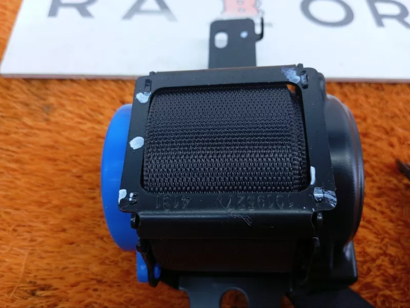 Ремень безопасности