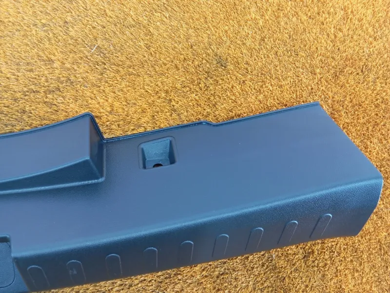 Накладка замка багажника