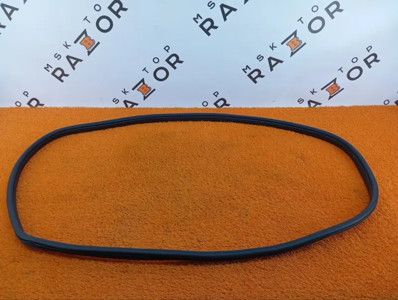 Уплотнитель проема двери