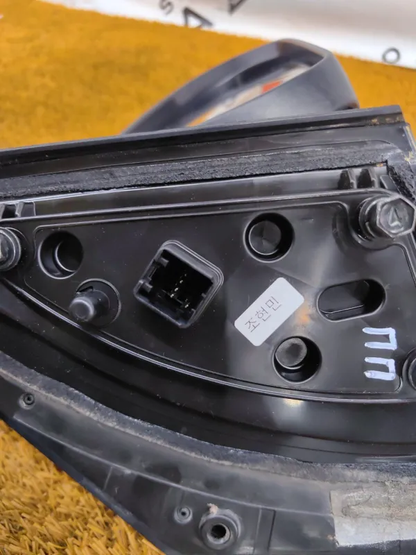 Зеркало боковое