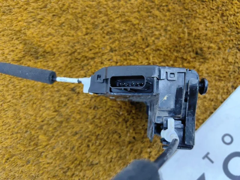 Замок двери