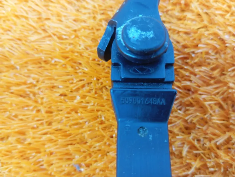 Ограничитель двери