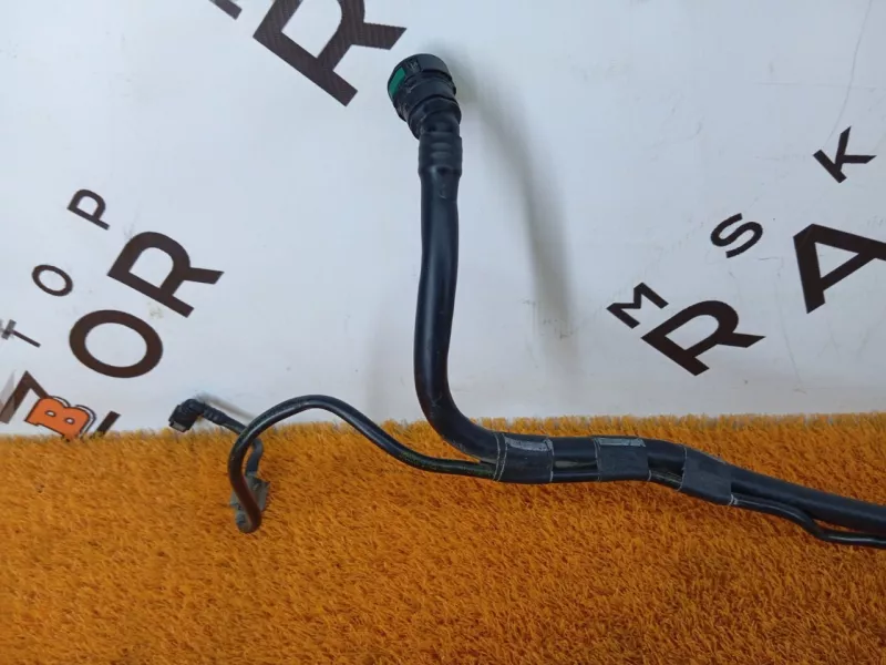 Горловина топливного бака