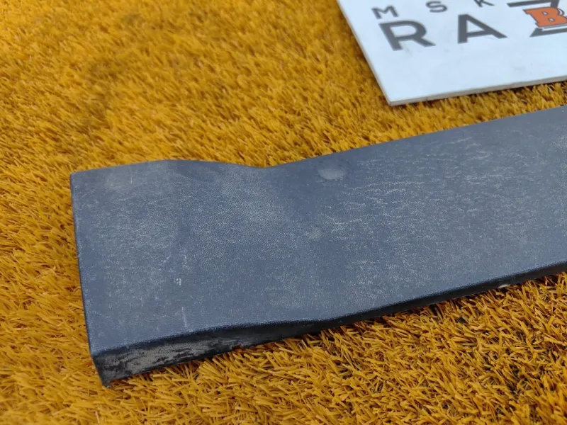 Молдинг двери