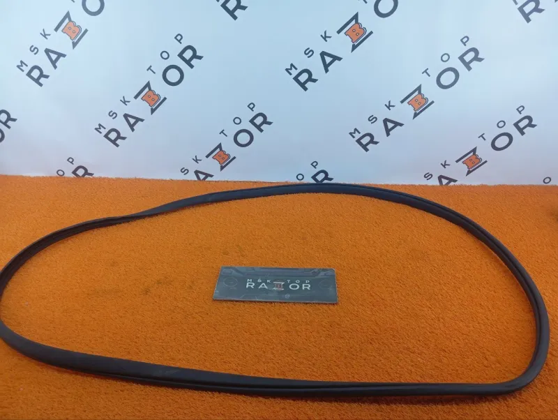 Уплотнитель проема двери