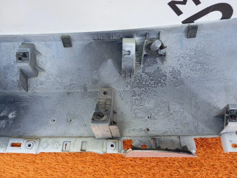 Накладка крышки багажника