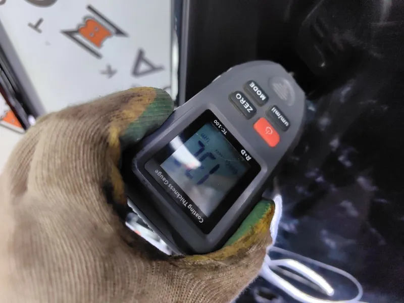 Дверь боковая