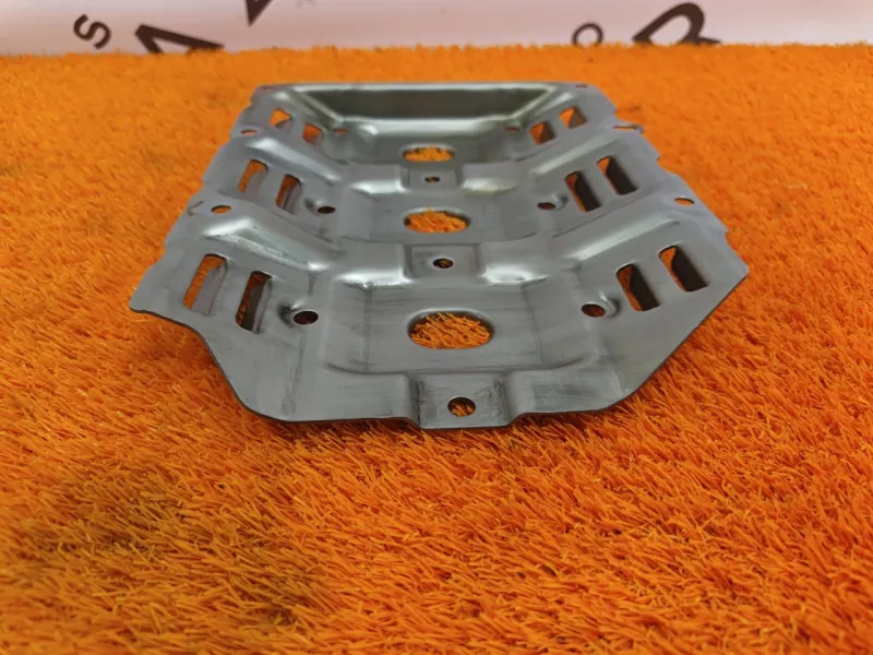 Маслоотражатель