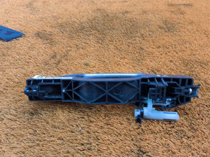 Ручка двери наружняя