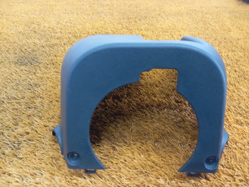 Кожух рулевой колонки