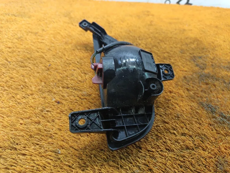 Фонарь противотуманный