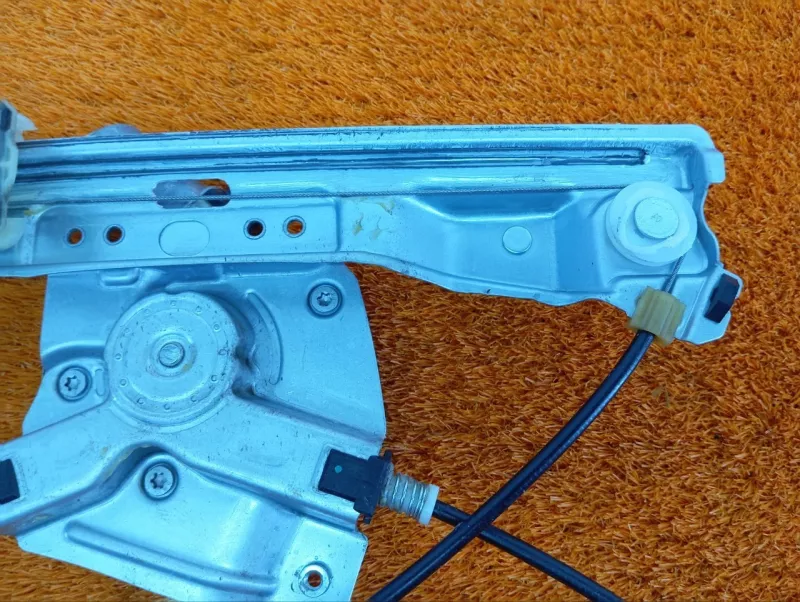 Стеклоподъемник