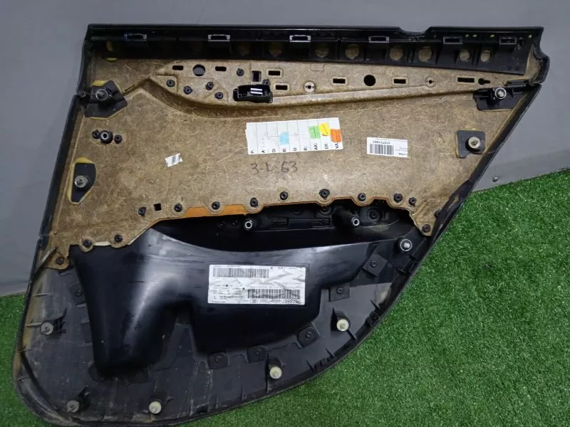 Обшивка двери BMW X1 2010 51427327245 E84, задняя левая