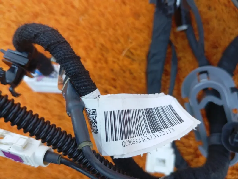 Электропроводка крышки багажника