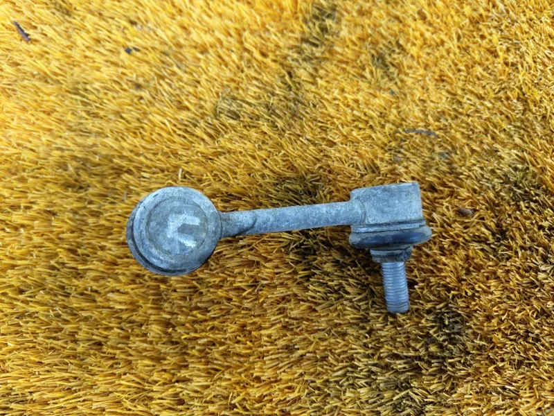 Стойка стабилизатора