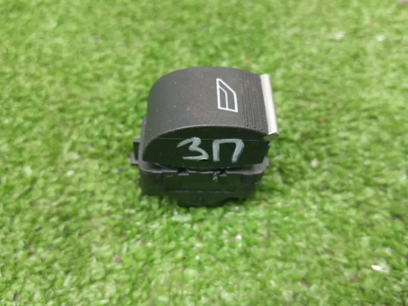 Кнопка стеклоподъемника