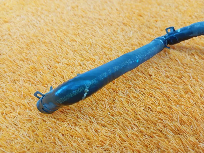 Трубка системы охлаждения