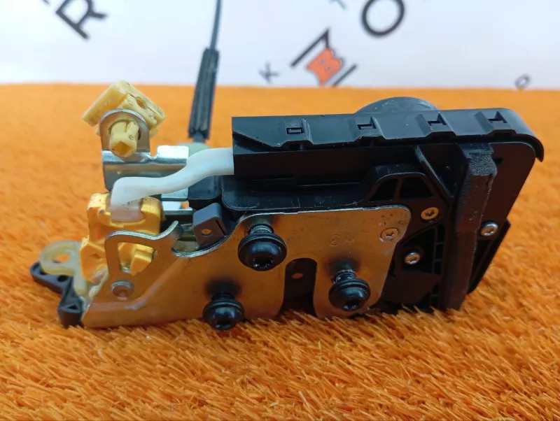 Замок двери