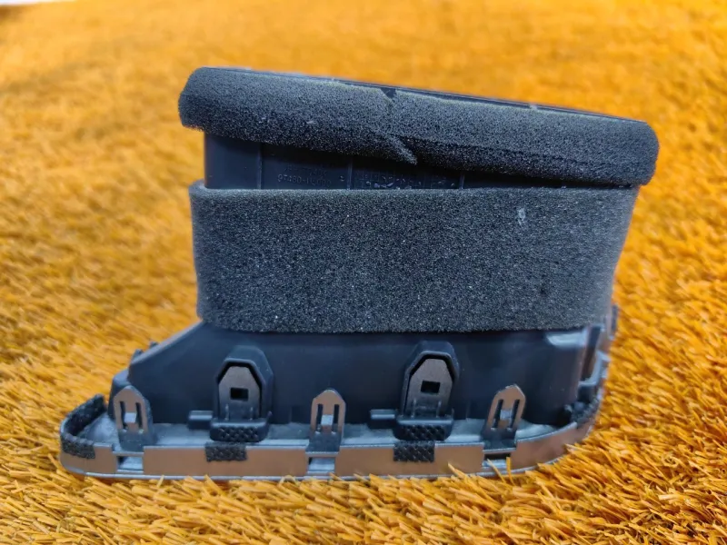 Решетка вентиляционная