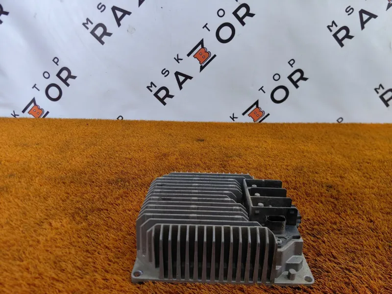 Преобразователь напряжения