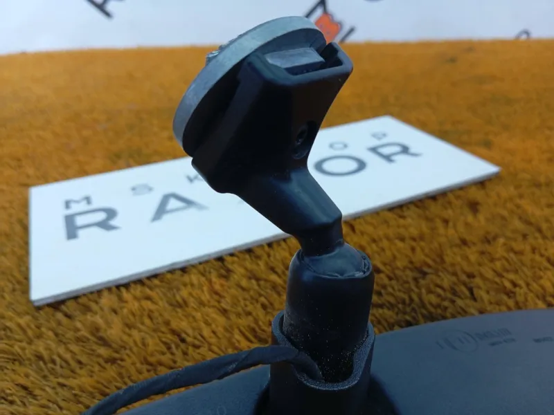 Зеркало заднего вида