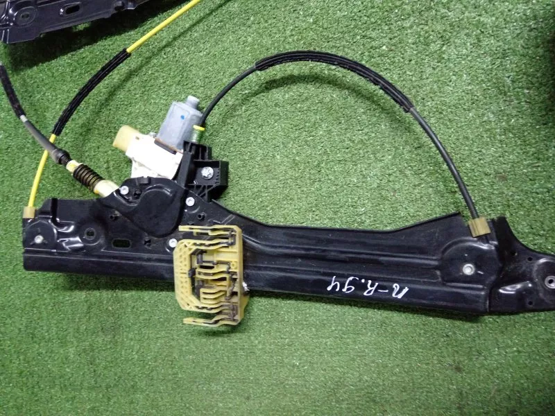 Стеклоподъемник BMW 7-Series 2009 51337182106 F01, передний правый