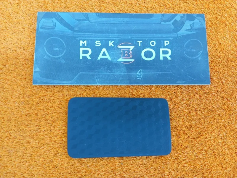 Коврик центральной консоли