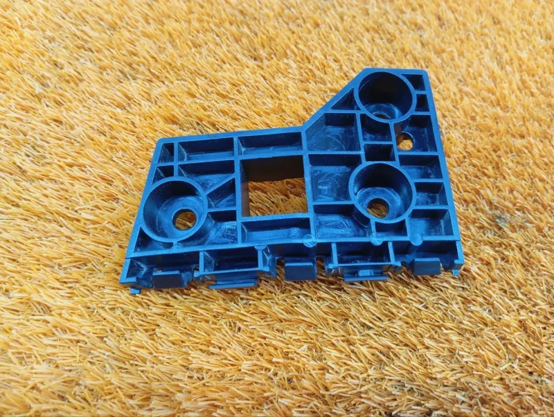 Кронштейн бампера