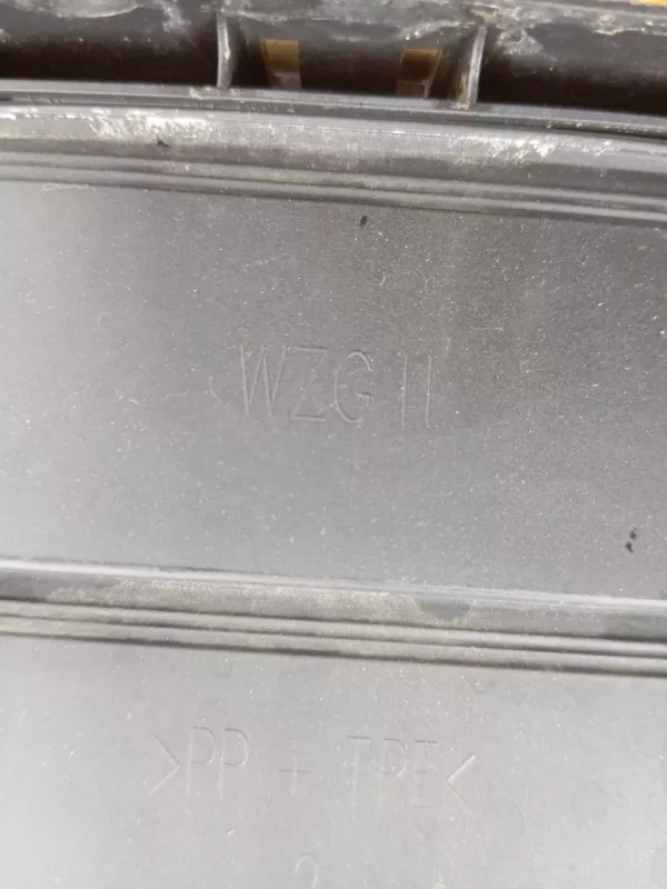 Решетка вентиляционная BMW X6 2019 64229122453 2 N57D30A