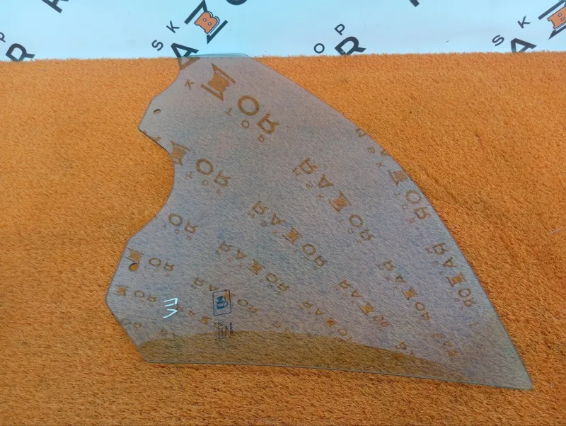 Стекло двери