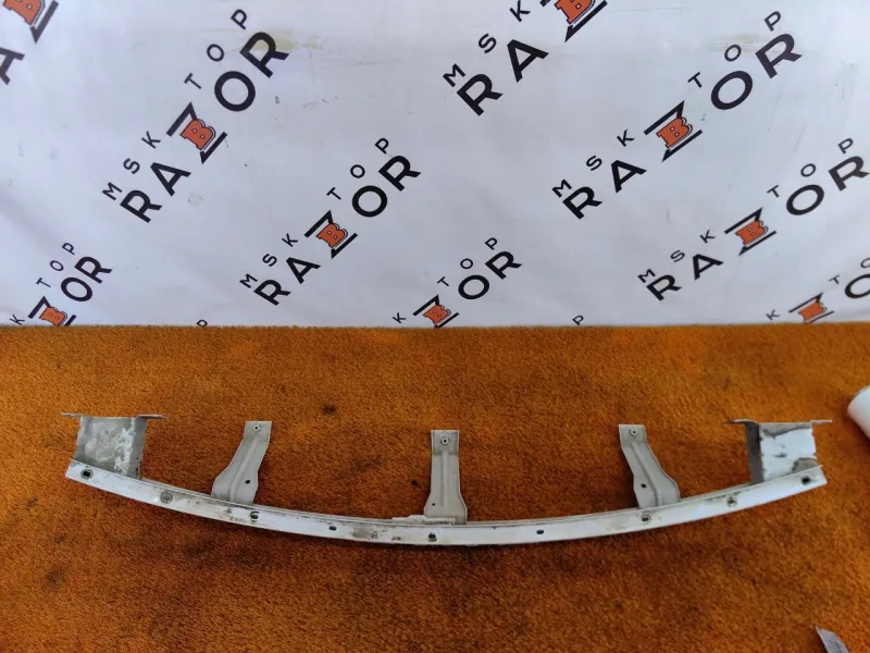 Усилитель бампера