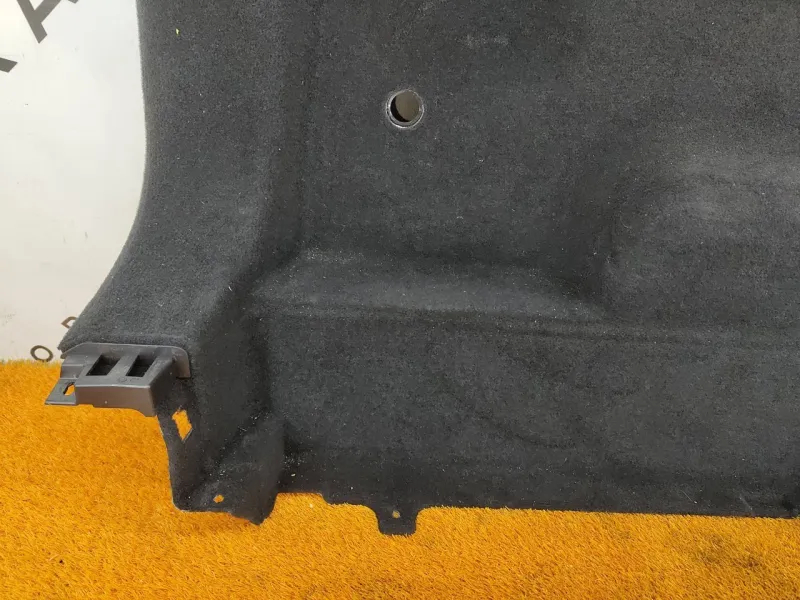 Обшивка багажника