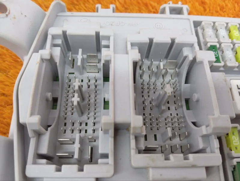 Блок предохранителей