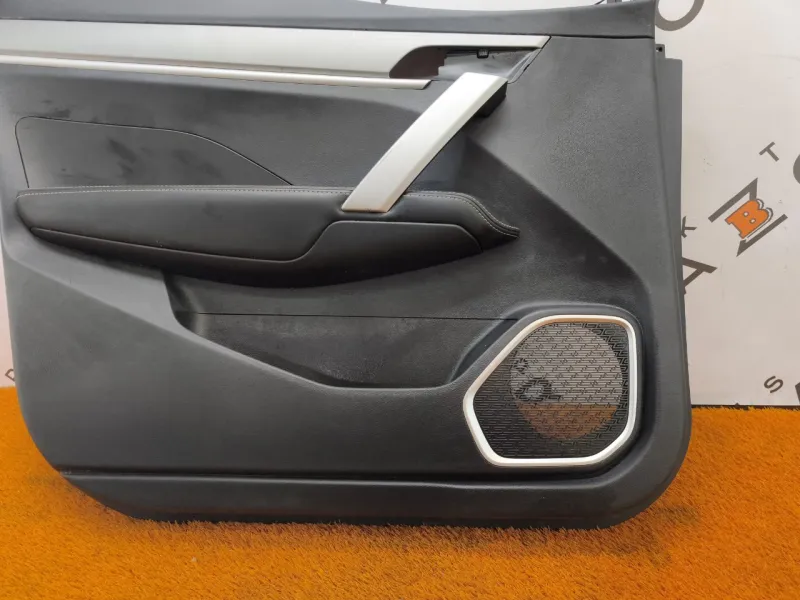 Обшивка двери