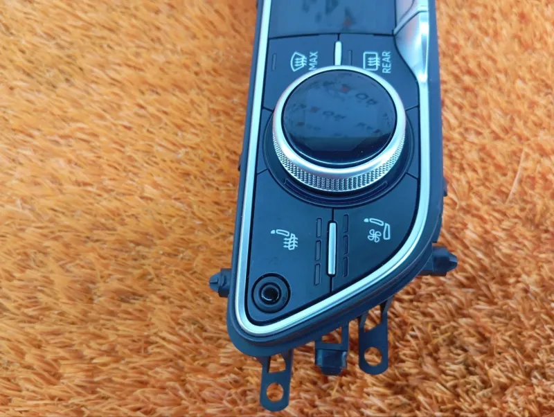 Блок управления климат-контролем