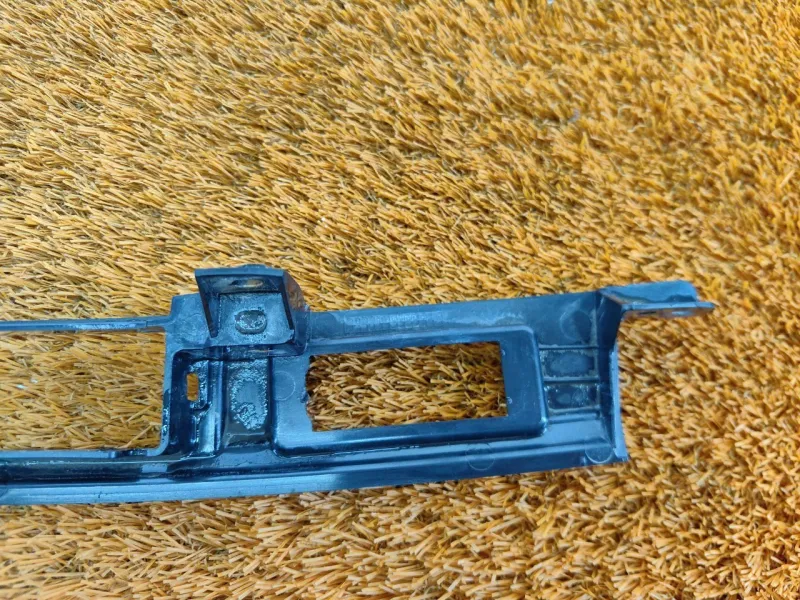 Накладка крышки багажника