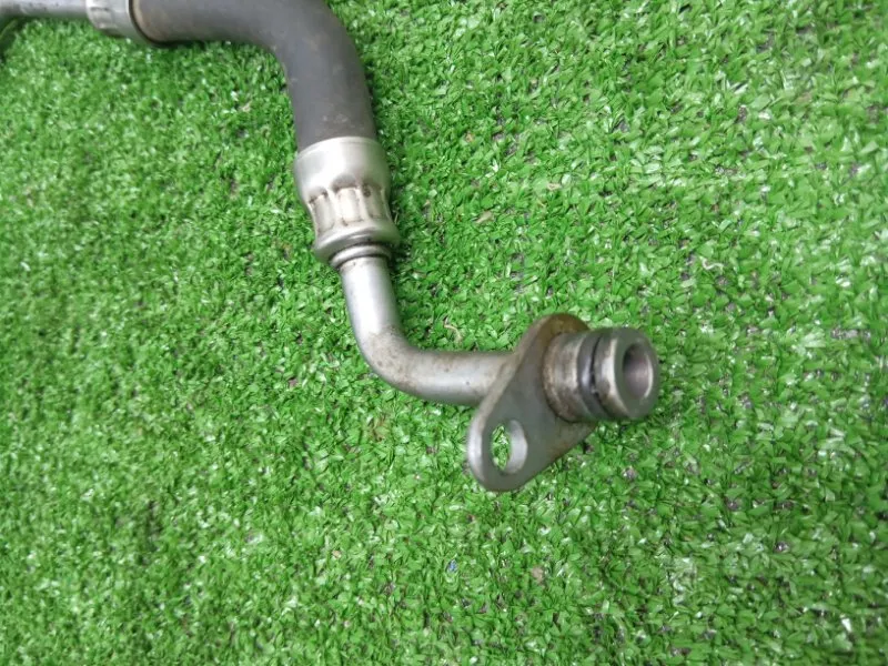 Трубка турбокомпрессора