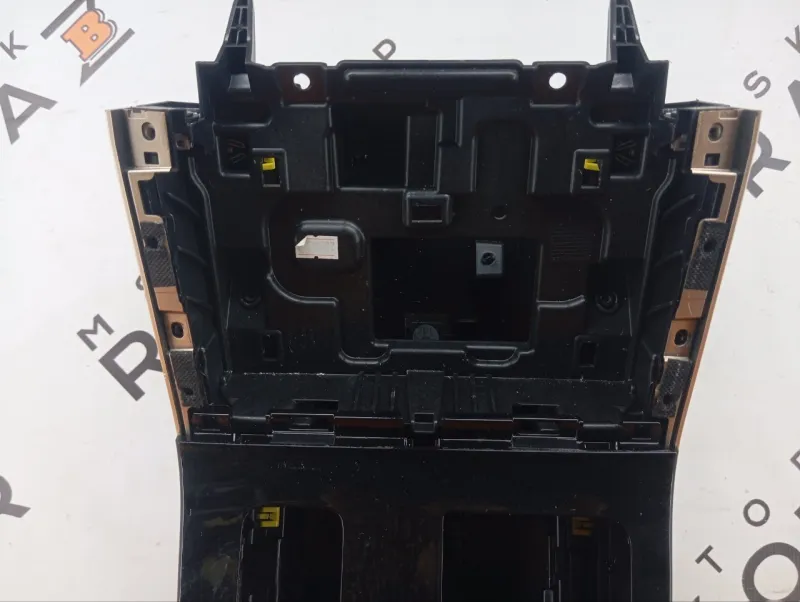 Консоль центральная