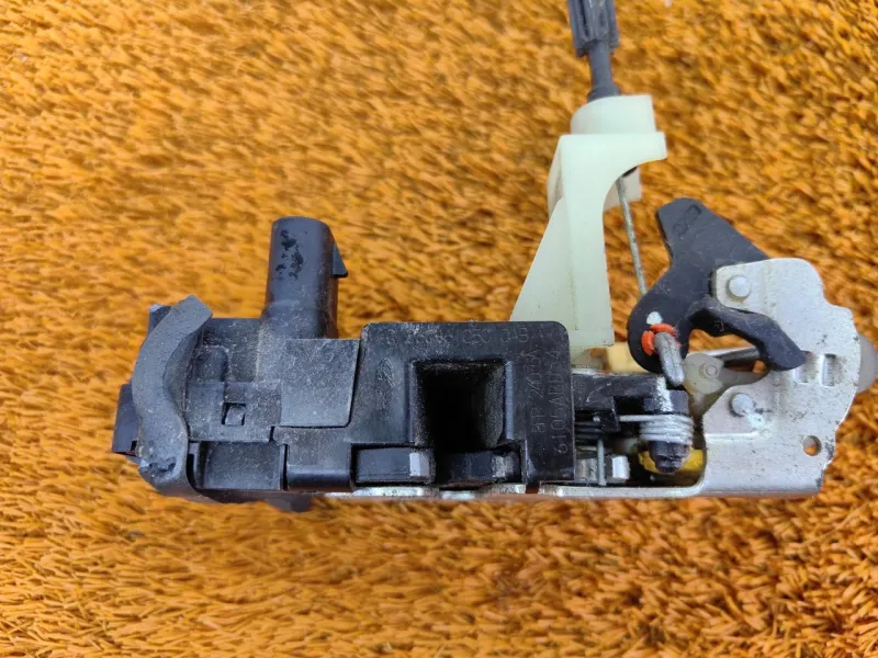 Замок двери