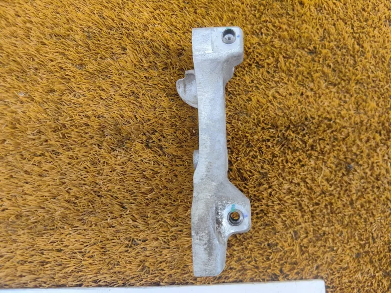 Кронштейн компрессора кондиционера