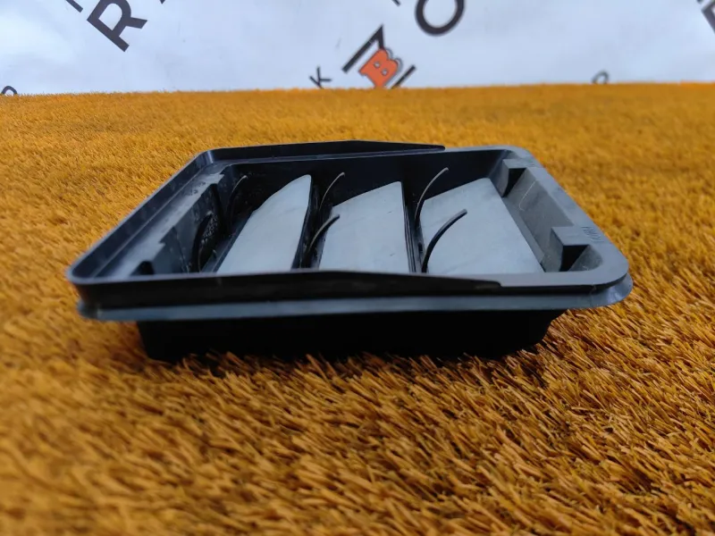 Решетка вентиляционная