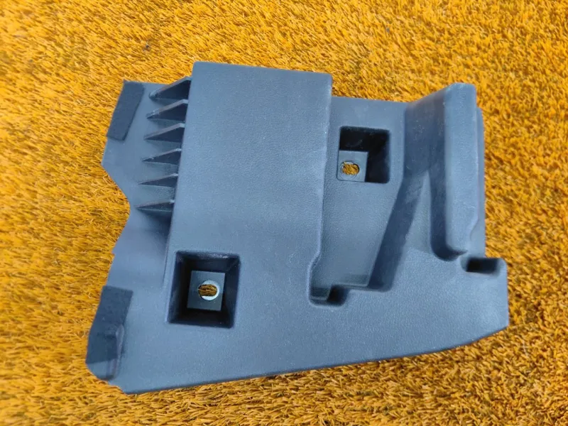 Обшивка багажника