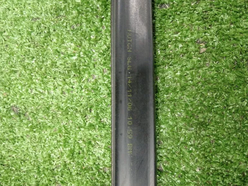 Уплотнитель стекла двери