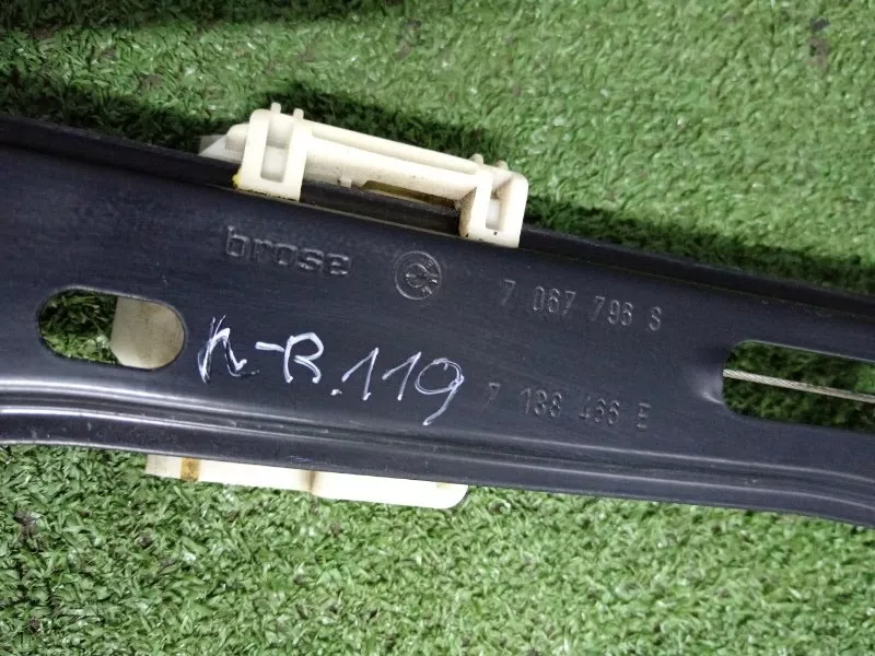 Стеклоподъемник BMW 1-Series 2004 51337138466 E87, передний правый