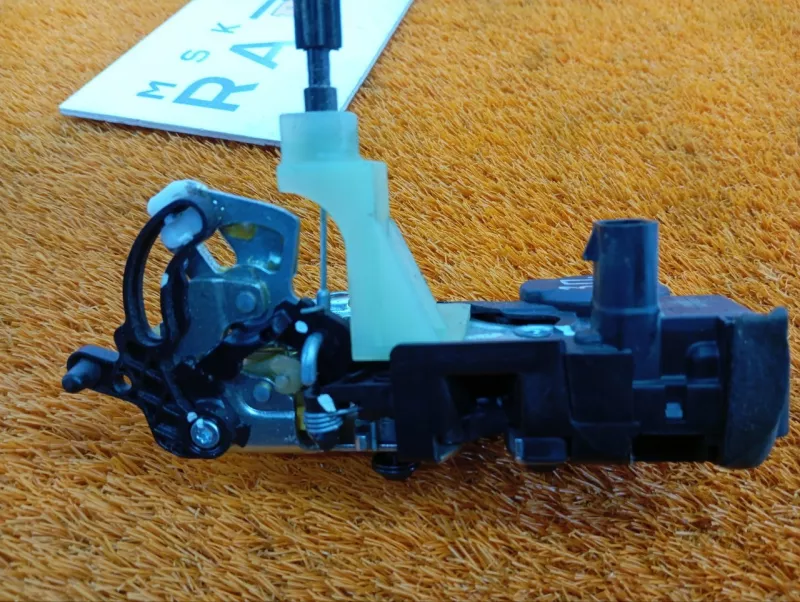 Замок двери