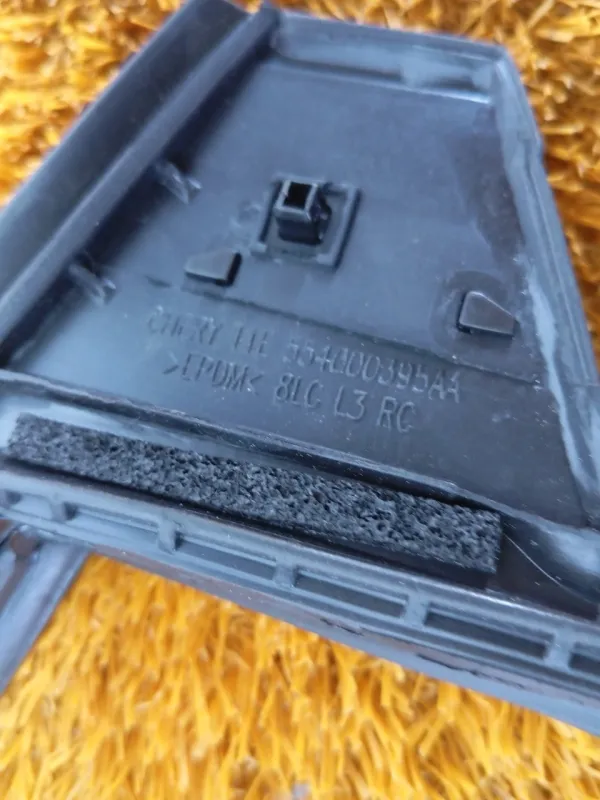 Уплотнитель двери