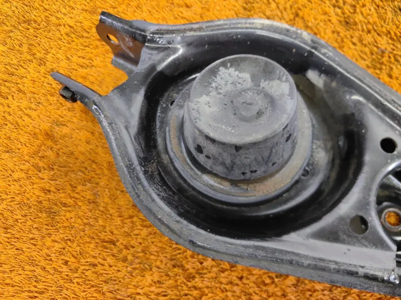 Рычаг подвески